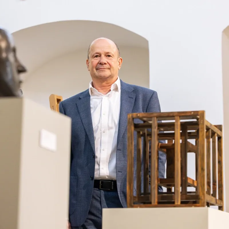 Ředitel Roman Musil na tiskové konferenci k daru Zbyňka Sekala 